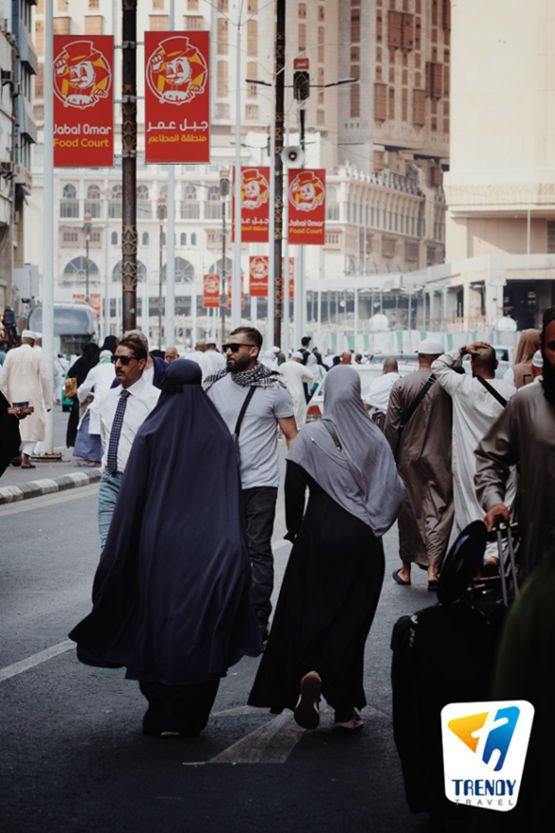 التسوق أثناء العمرة